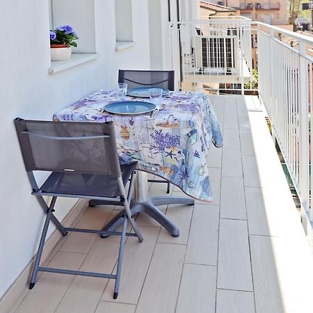 Casa Vacanze Aurora Centro Rimini Dış mekan fotoğraf