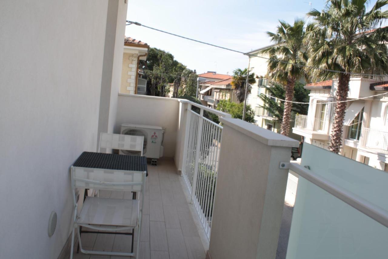 Casa Vacanze Aurora Centro Rimini Dış mekan fotoğraf