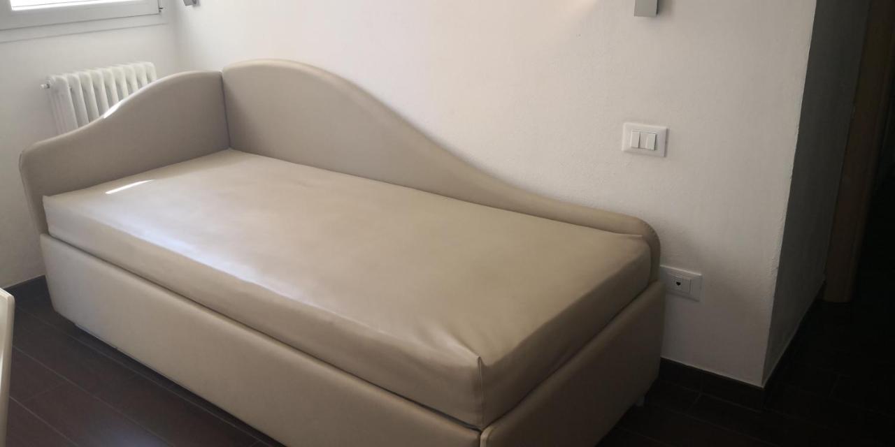 Casa Vacanze Aurora Centro Rimini Dış mekan fotoğraf