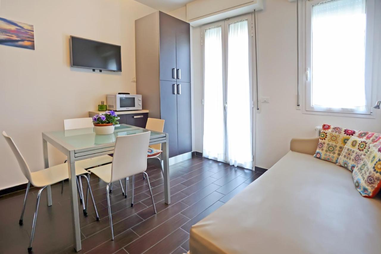 Casa Vacanze Aurora Centro Rimini Dış mekan fotoğraf