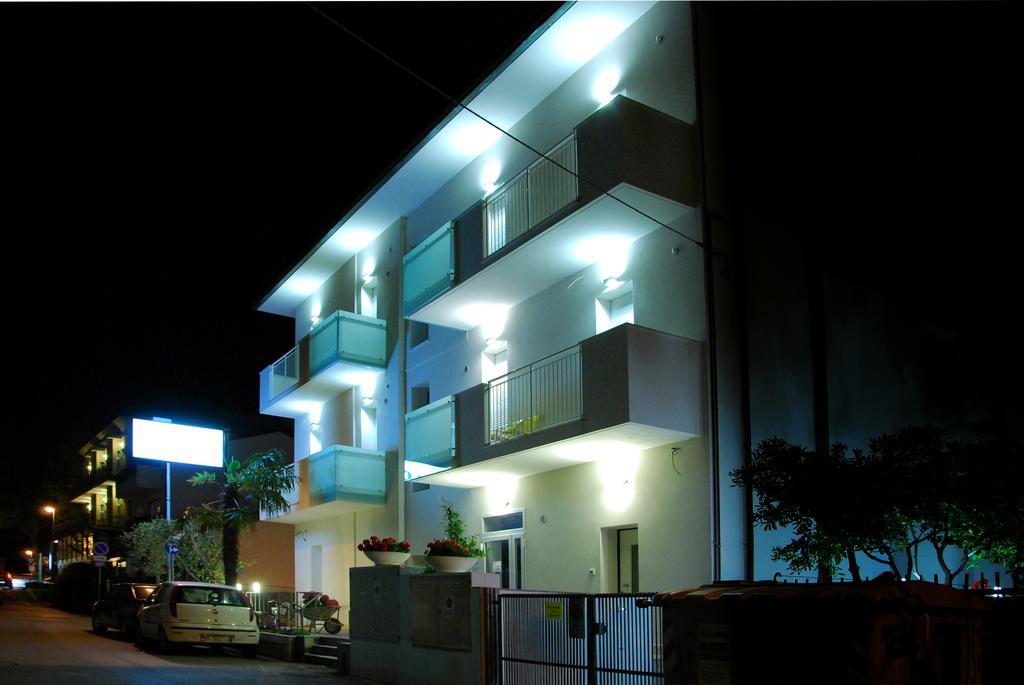 Casa Vacanze Aurora Centro Rimini Dış mekan fotoğraf
